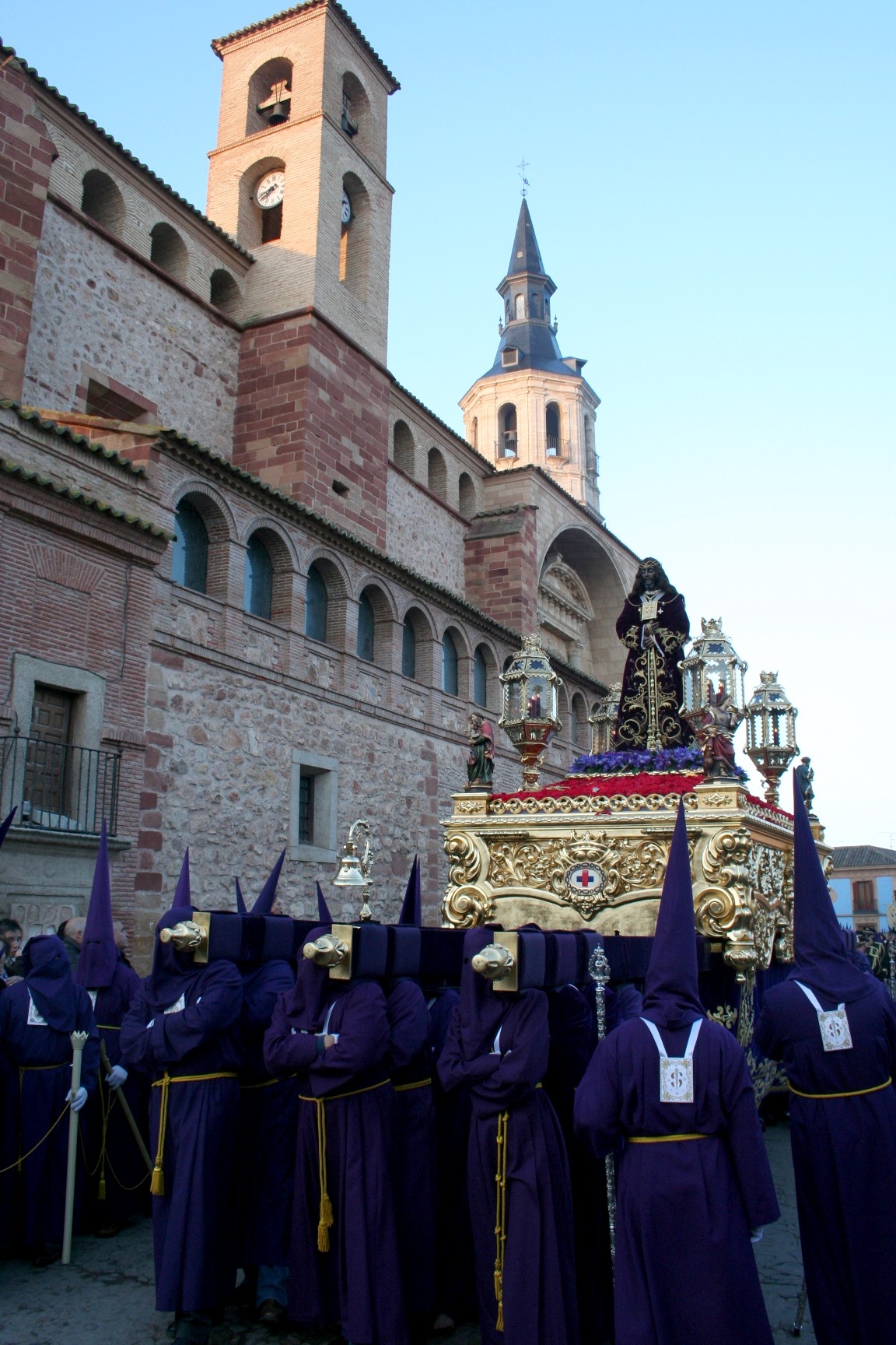 Jess_plaza_iglesia-2