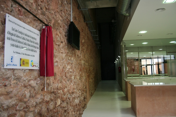 foto Pasillo de acceso a la Sala 1 y zonas de entrada CTA_vestbulo-1