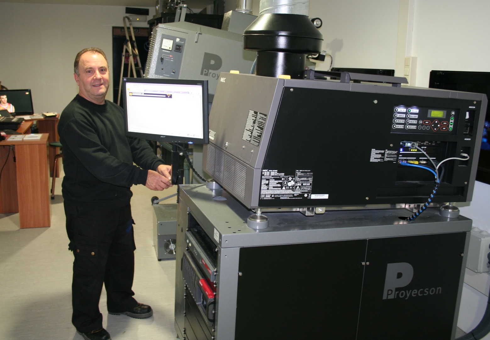 foto Cabina de proyecciones re