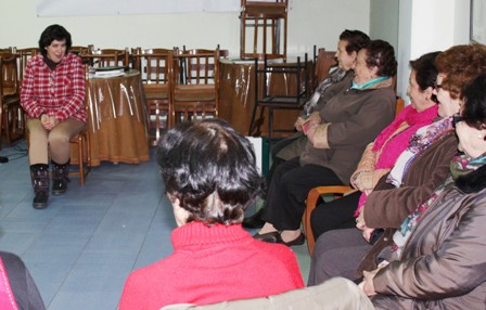 Copia de A mujeres charla memoria