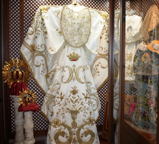 Copia de Ajuar Virgen-3
