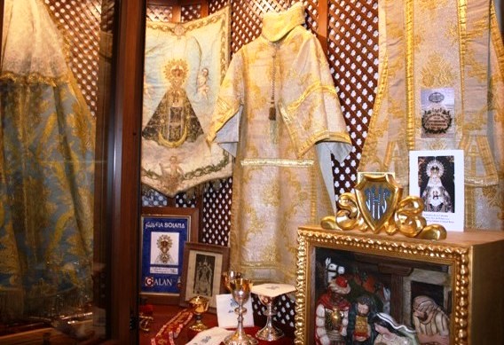 Copia de Ajuar Virgen-6