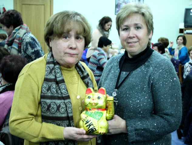 A. mujeres regalo