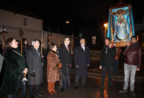 Viregen de Peñarroya-llegada al Humilladero-noche del domingo-