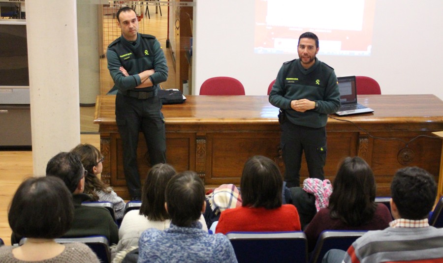 M Navarro Escuela Padres