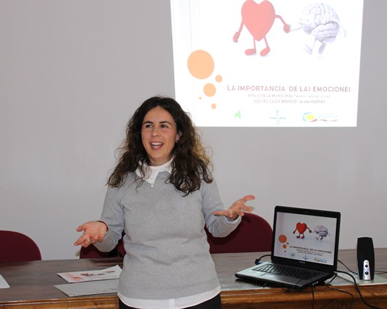 Esc Padres M Navarro emociones-1