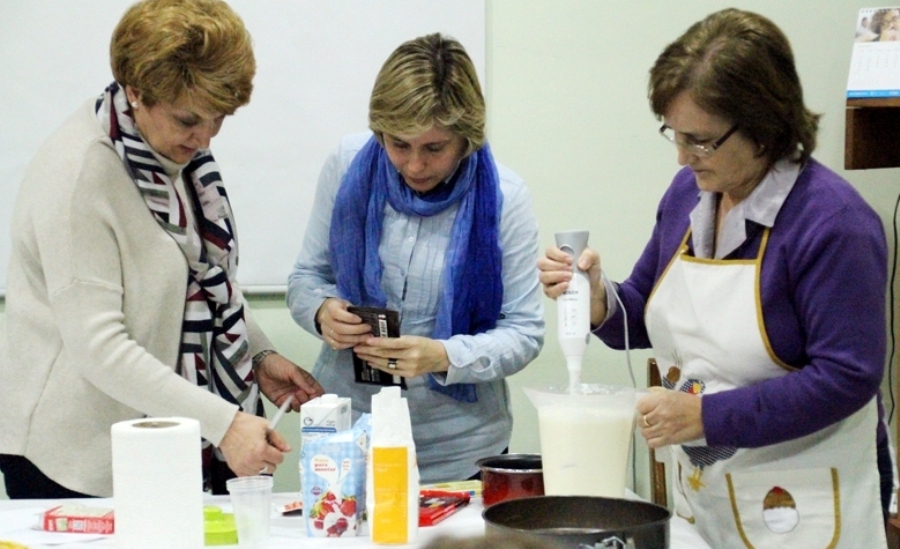 A mujeres alimentos