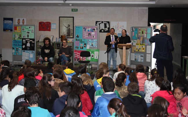 IES-Clara C-Libro-1