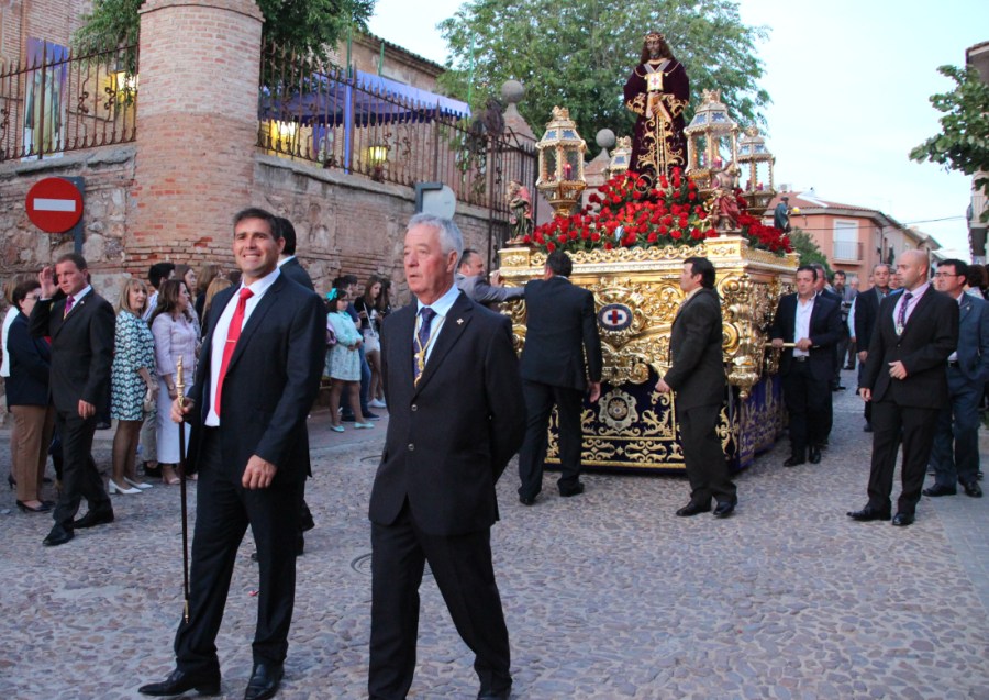 Copia de Jesús procesión-1