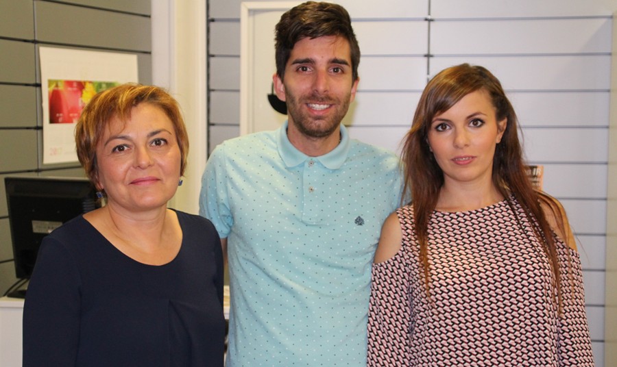 Foto Siluet trabajadores Copia de Siluet Montse Fernando y Cintia