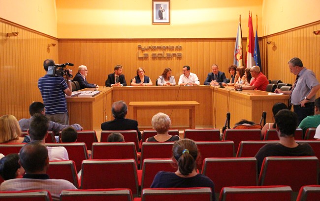 Entrega llaves vivienda VPO-1