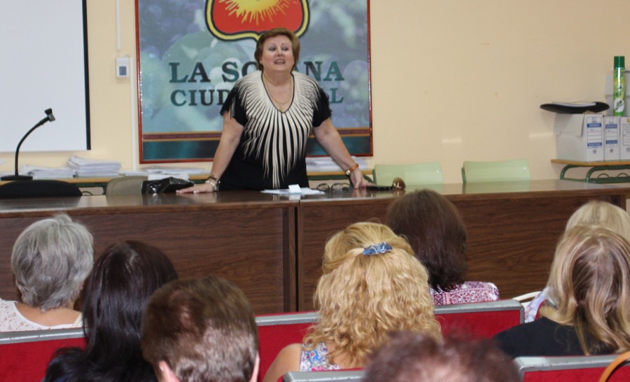 -Lola Gómez presidenta viudas-2