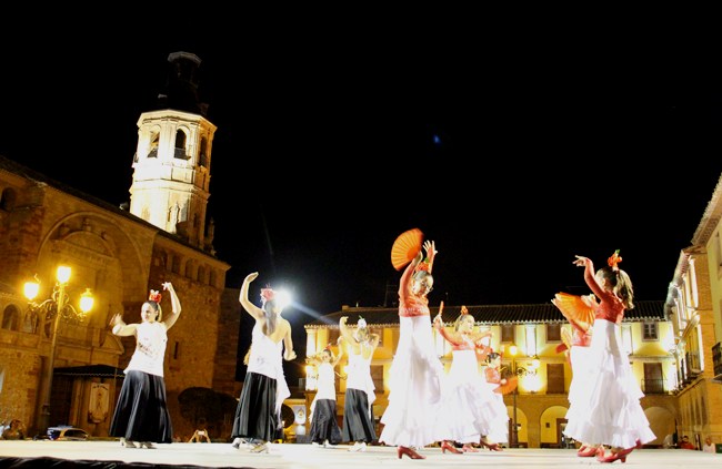 Virgen Salsa Flamenca-1