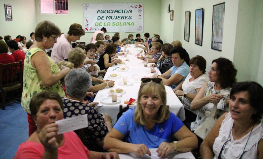 Copia de A mujeres merienda-2