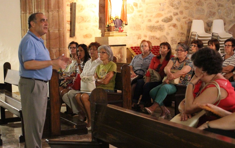 Copia de Club Lectura visita iglesia