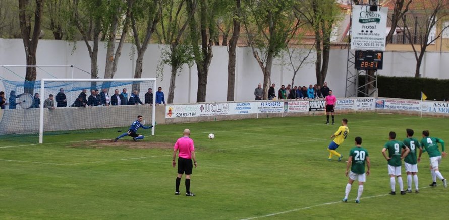 Naranjo gol penalti