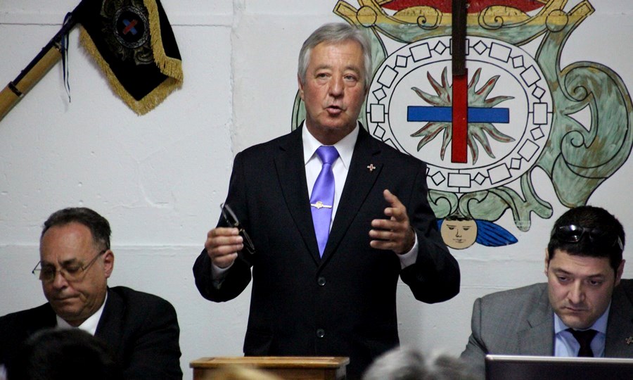 Junta Jesús presidente