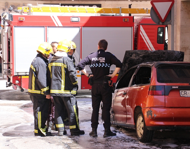 Coche calcinado-1