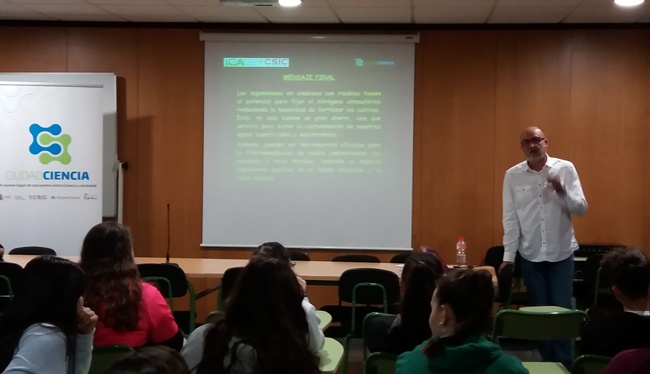 IES CLARA CAMPOAMOR.AGRIC.SOST.AULA 6