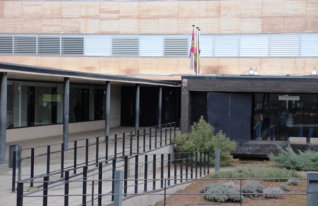 IES Clara Campoamor entrada