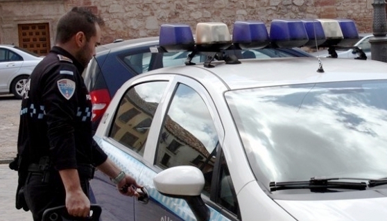 1523901748 desfibrilador policial copia