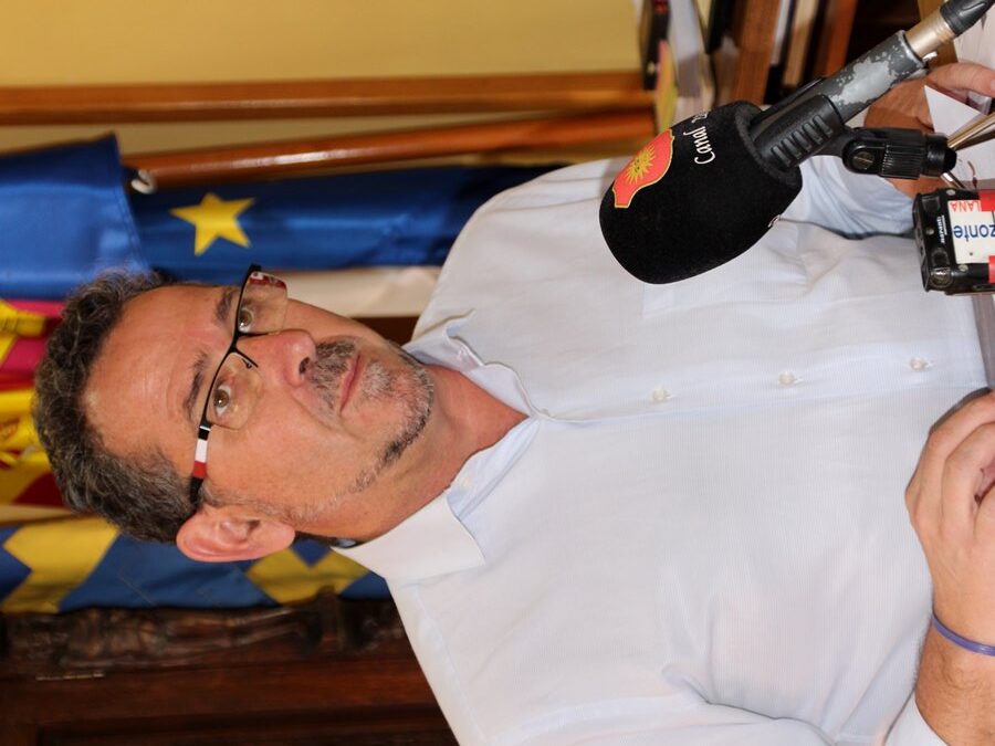 Alcalde rueda palomas