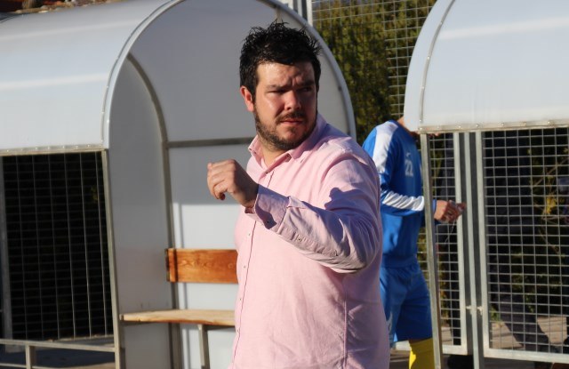 Carlos Gómez tampoco da con la tecla del gol