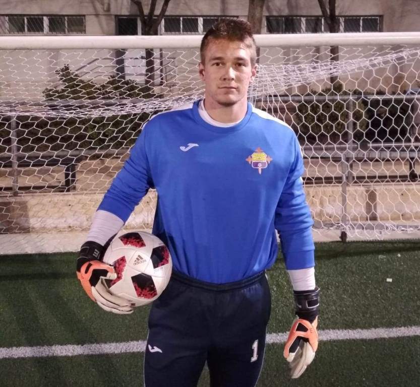 Marius con la equipación del CF La Solana en el anexo de La Moheda