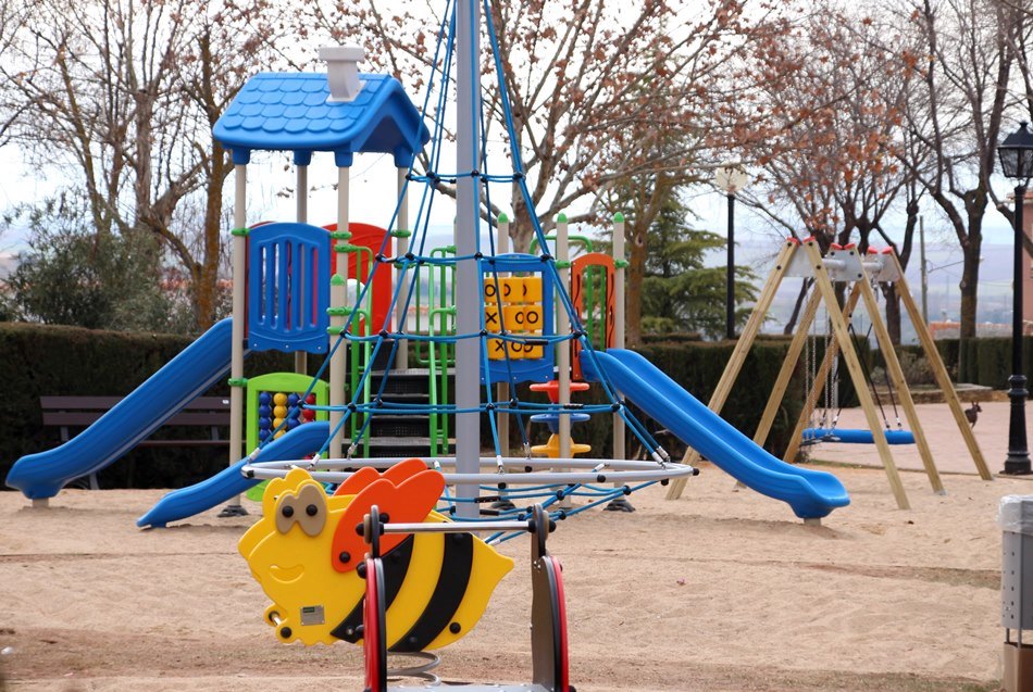 Parque infantil plaza toros - copia