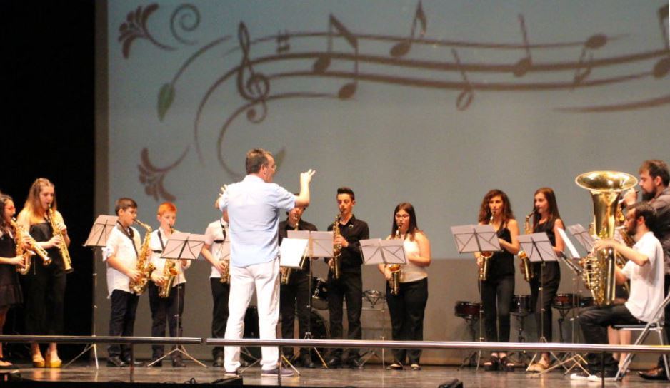 Ángel Sancho dirige un recital de la Escuela de Música