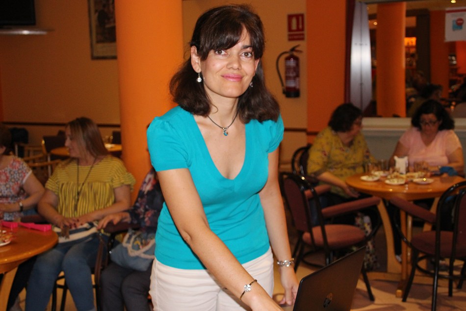 Charla cáncer Belén Amores