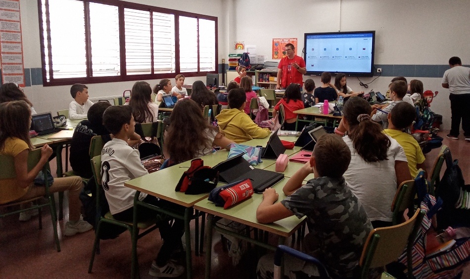 Cruz Roja Pobreza1