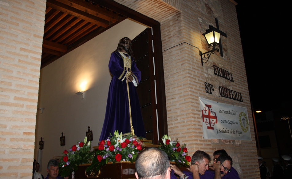 Imagen saliendo de Santa Quiteria