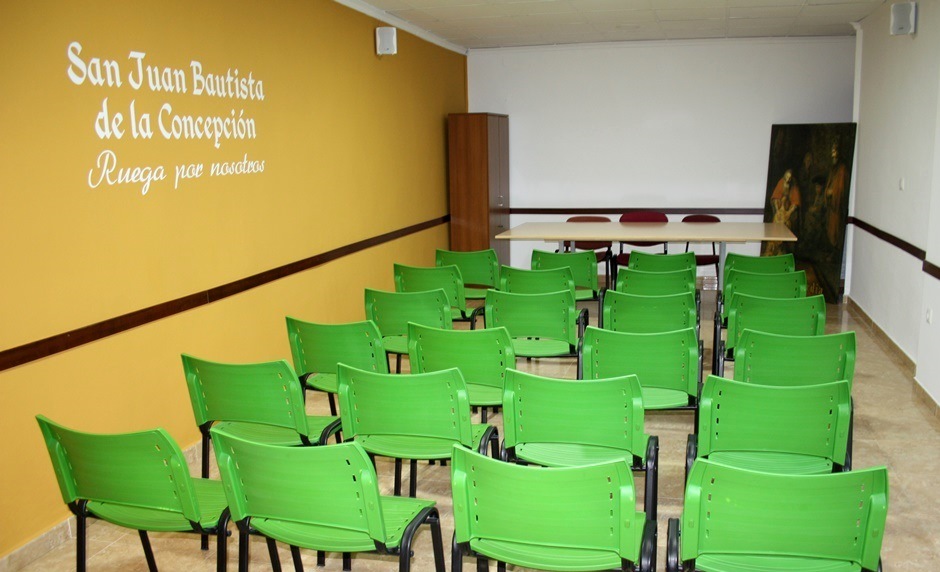 Parroquia sala de reuniones