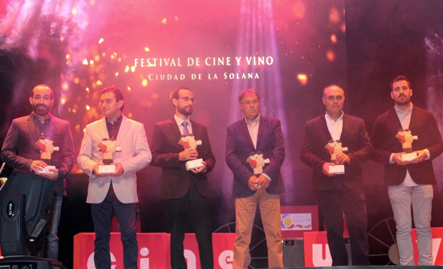 Representantes de los vinos ganadores - copia