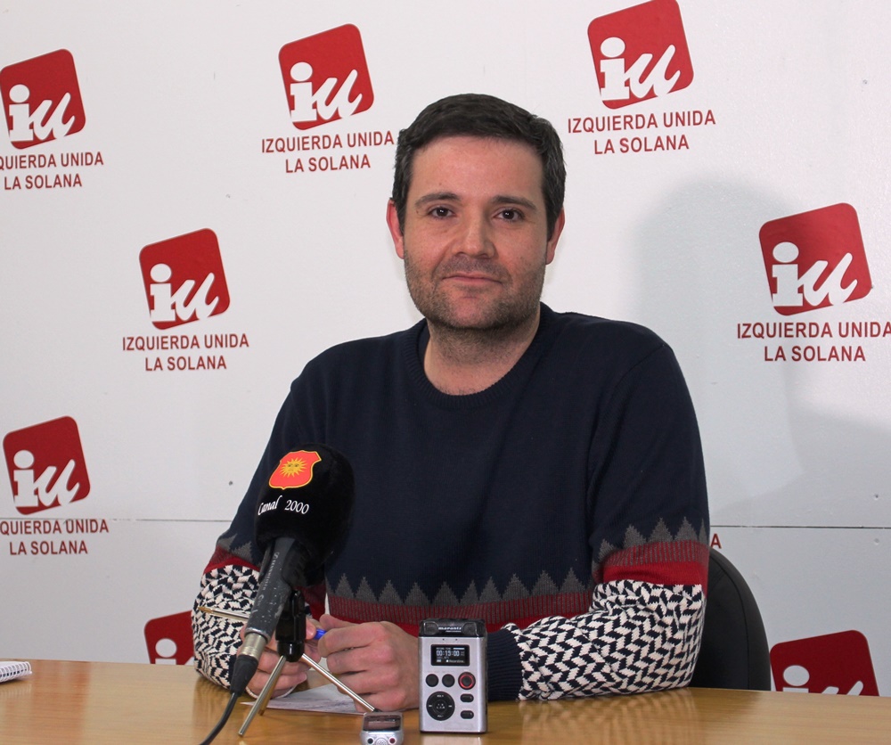 Rueda de prensa IU Bernardo Peinado