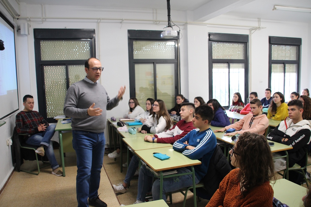 Expo IES Manos Unidas