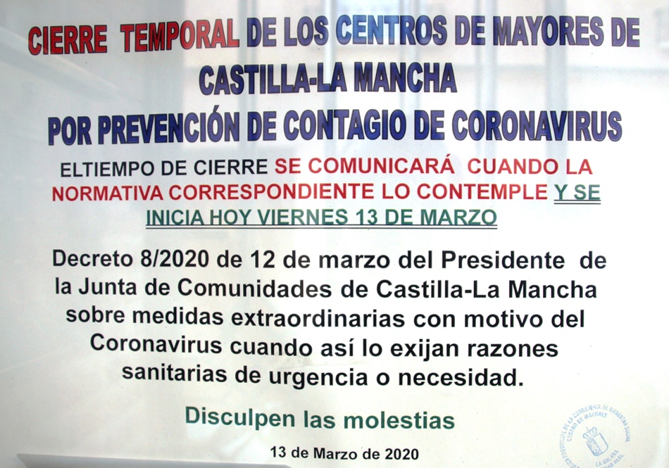 Coronarivus Centro Mayores cartel cierre