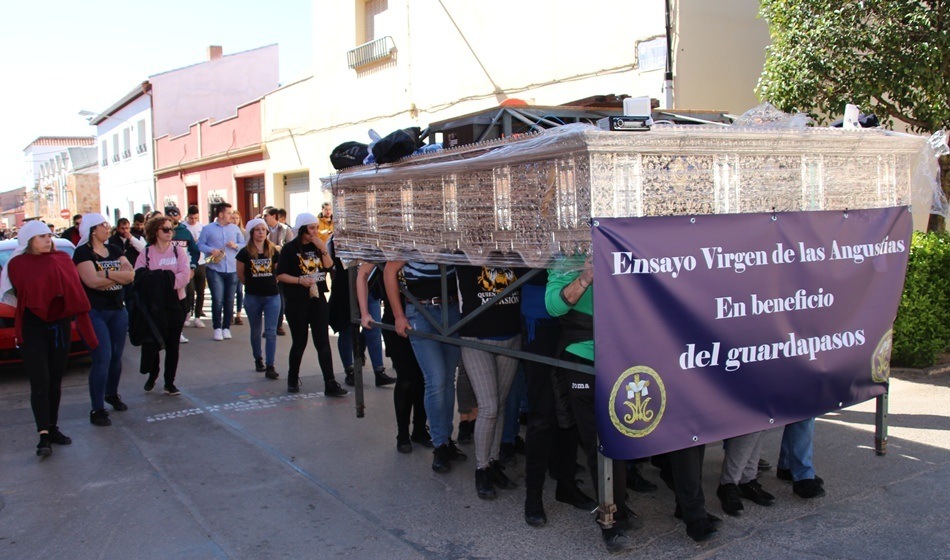Ensayo costaleros Virgen Angustias-1