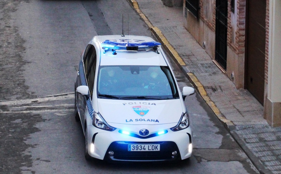 Policía patrullando