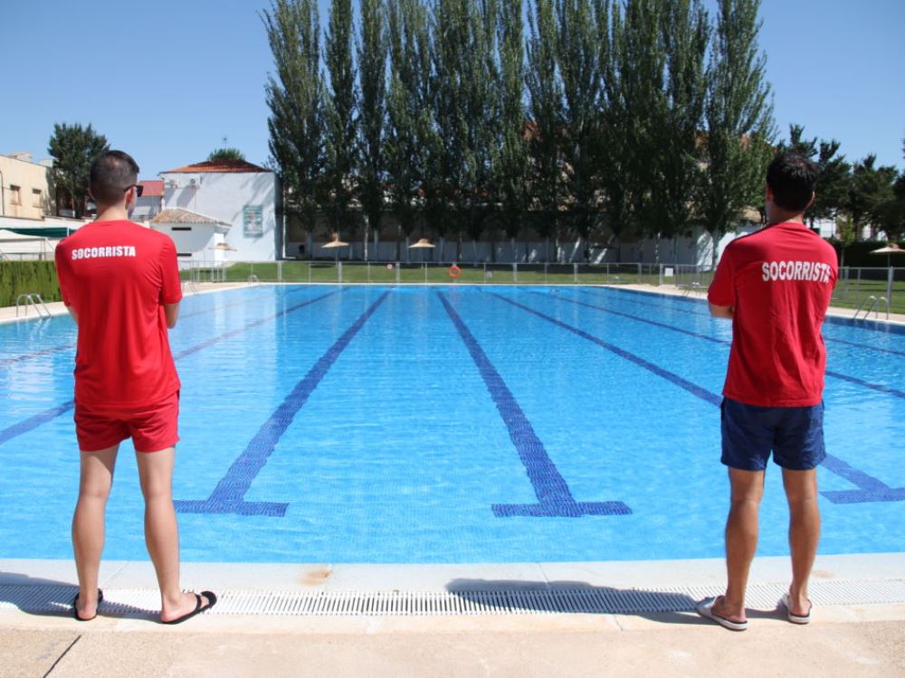 Piscina la solana