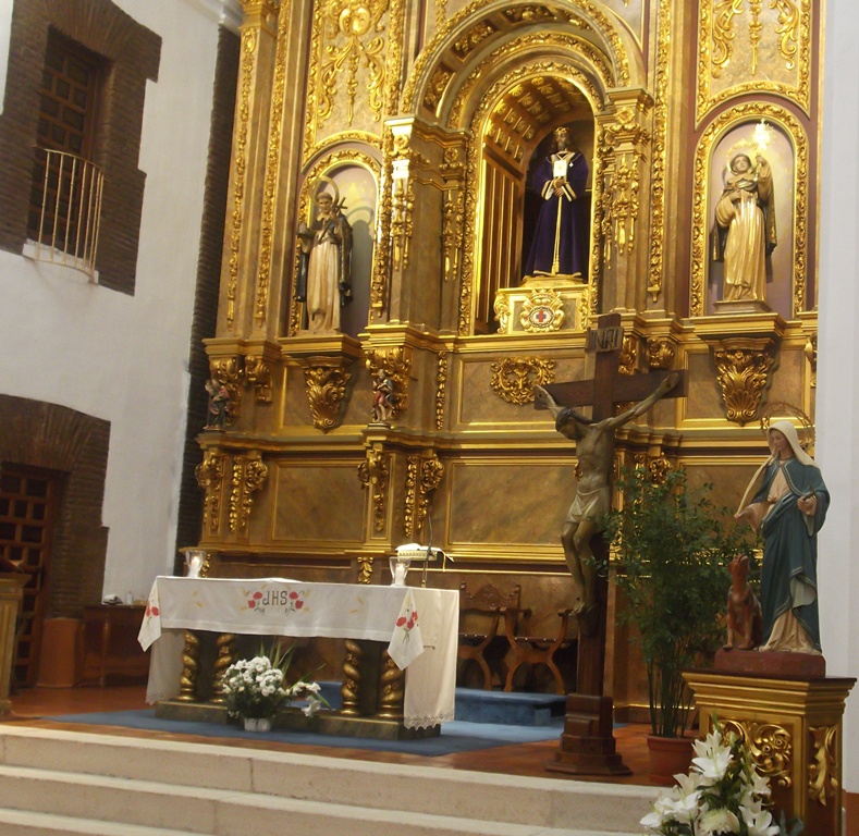 Santa Quiteria a la derecha en la parroquia de San Juan Bautista