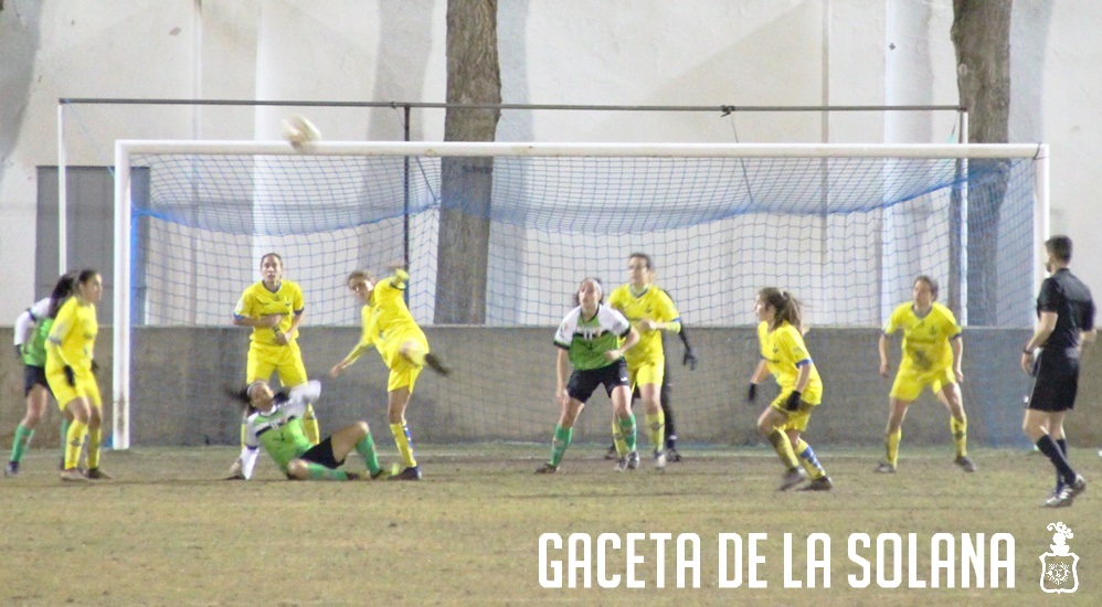 FF disputando balon
