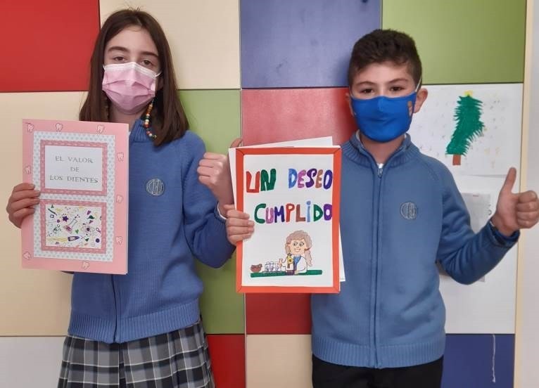 Rodrigo y Aroa exhiben sus trabajos ganadores
