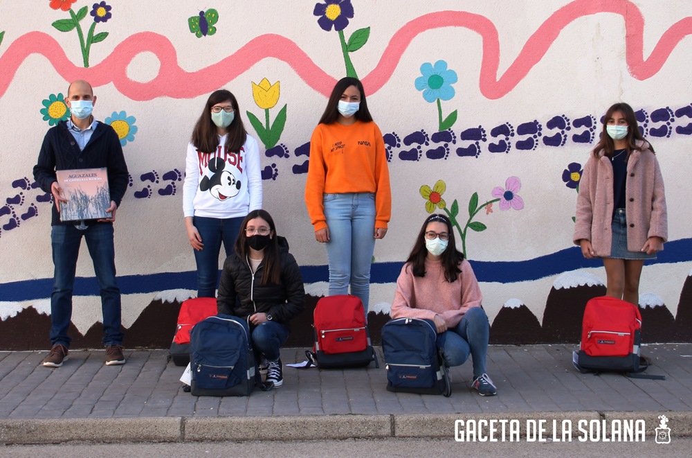 Manuel Manzano y Las Porqueno