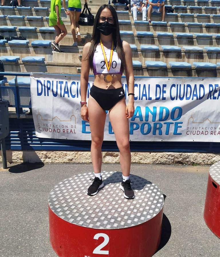 Andrea Luca tras su plata en 400 ml