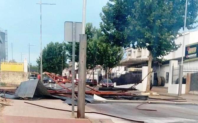 Avenida de la Constitución cortada