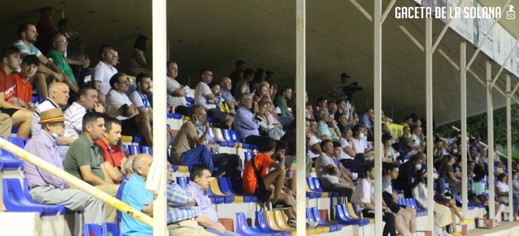 Afición durante el partido