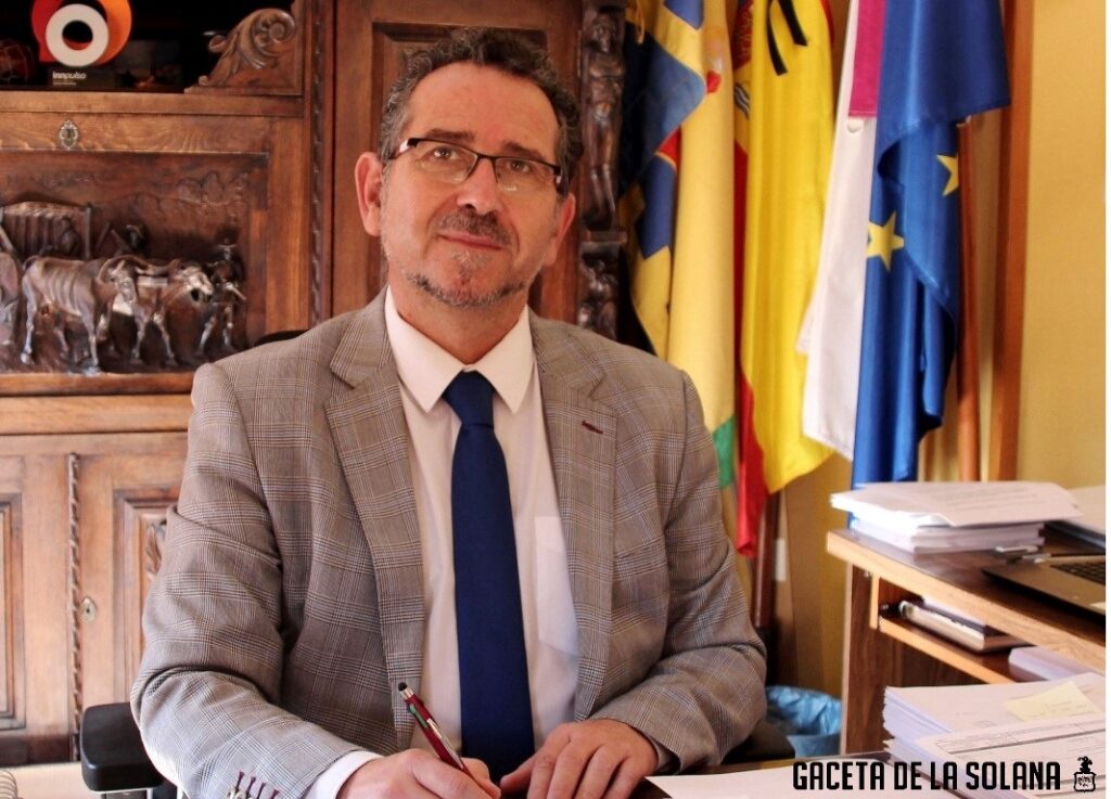 Luis Díaz-Cacho INSTITUCIONAL-2