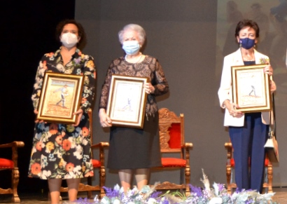 Homenajeados autoridades y pregonero